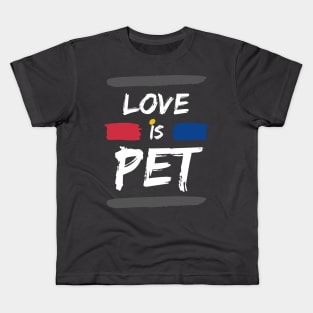 the real love is your pet trust me Kids T-Shirt